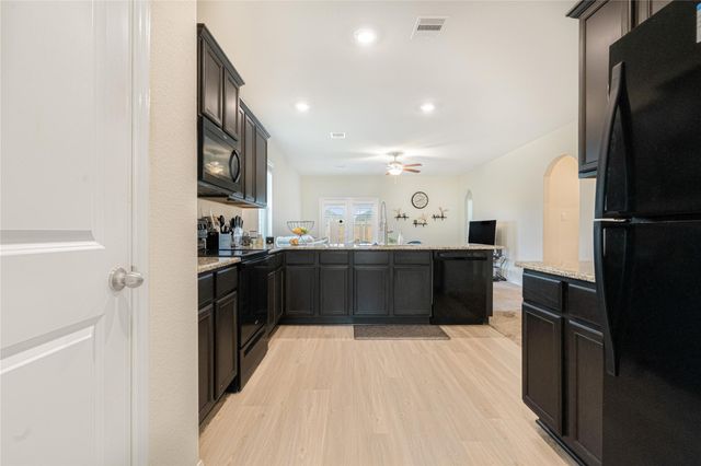 15310 Crescent Brookfield Drive, Humble, TX 77396