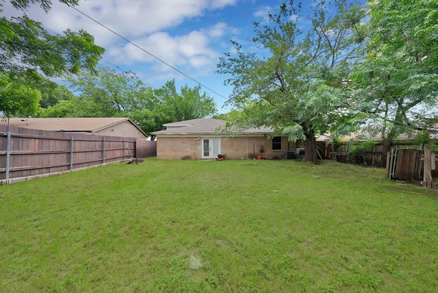 2904 Raton Drive, Fort Worth, TX 76116