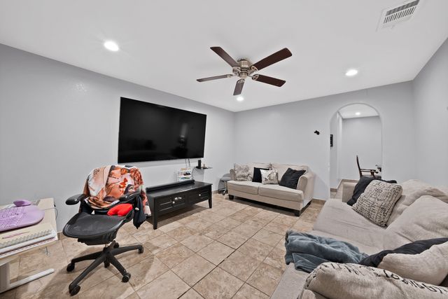 2904 Raton Drive, Fort Worth, TX 76116