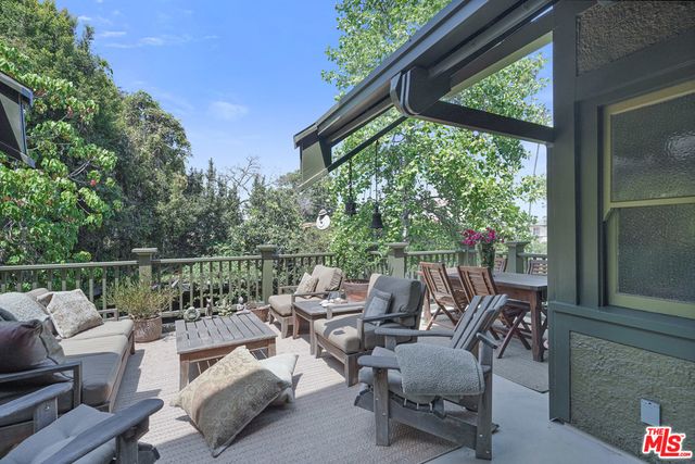 4311 Victoria Park Drive, Los Angeles, CA 90019