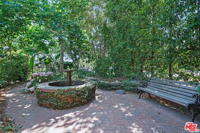 4311 Victoria Park Drive, Los Angeles, CA 90019