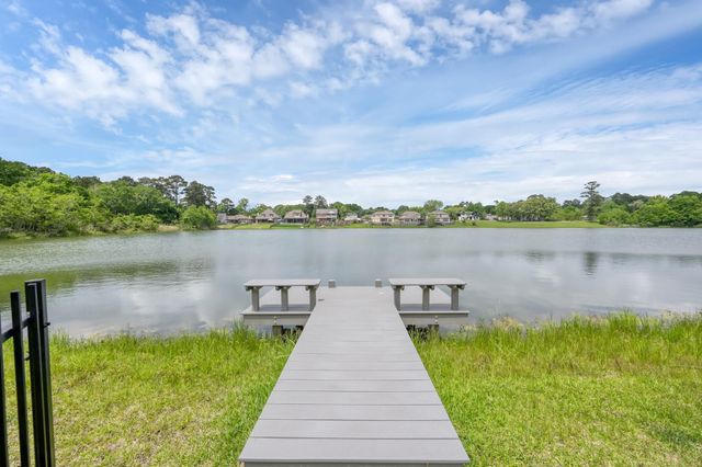 622 Paisley Harbor Court, Conroe, TX 77304