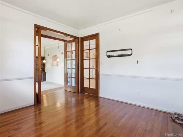 49455 Schoenherr Road, Shelby Charter Township, MI 48315