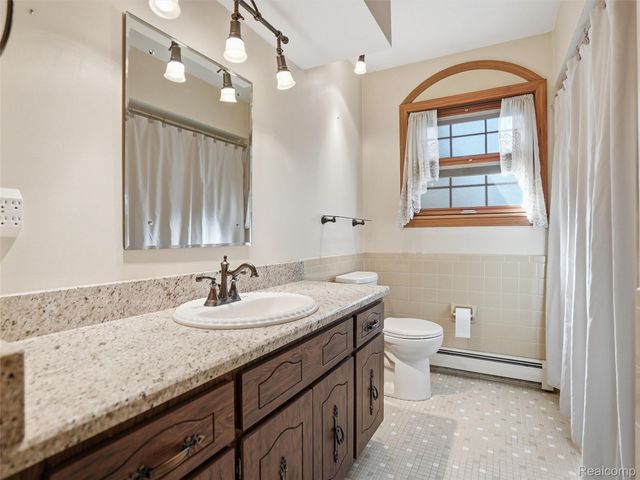 49455 Schoenherr Road, Shelby Charter Township, MI 48315