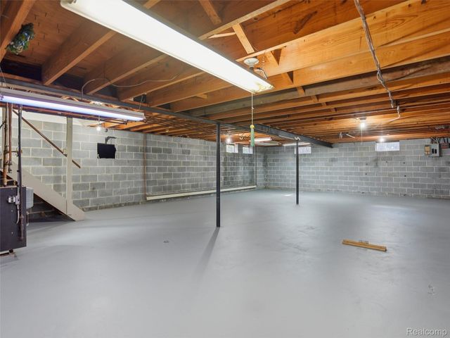 49455 Schoenherr Road, Shelby Charter Township, MI 48315