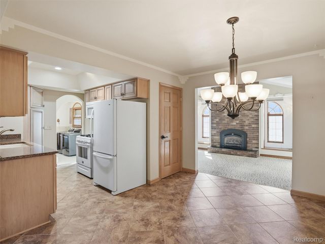 49455 Schoenherr Road, Shelby Charter Township, MI 48315