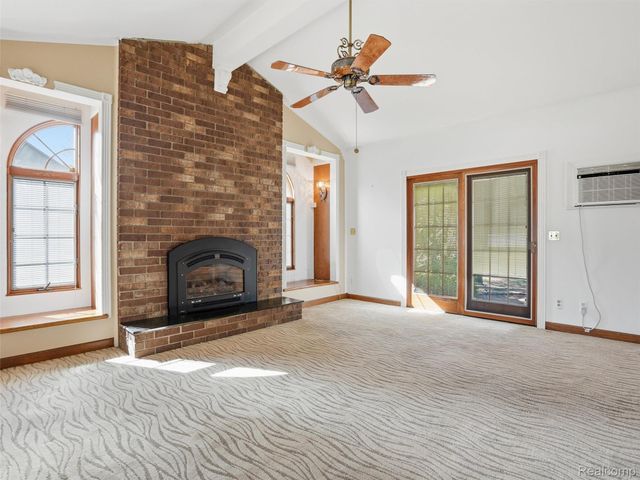 49455 Schoenherr Road, Shelby Charter Township, MI 48315