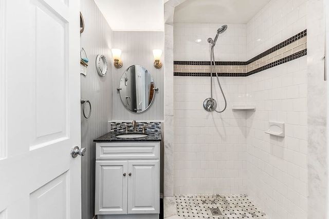 57 Sofia Rd, Stoughton, MA 02072