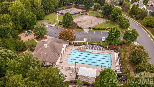 7633 Rathburn Lane, Charlotte, NC 28277