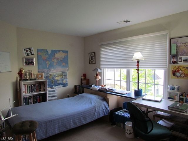 627 Binghampton Ln 627, Livingston Twp., NJ 07039