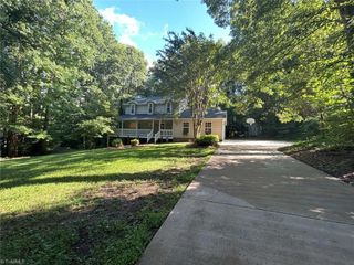 172 Cody Drive, Thomasville, NC 27360