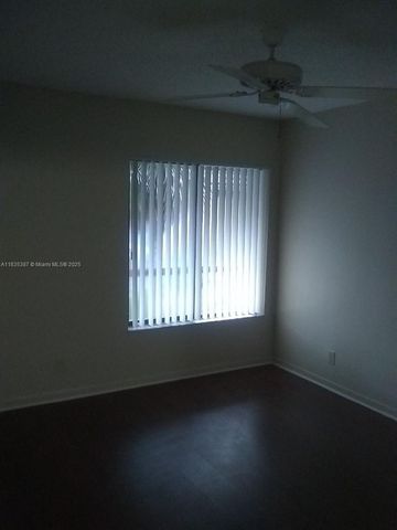 159 NW 70th St 610, Boca Raton, FL 33487