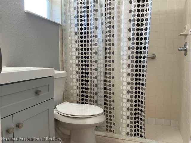 653 Holmes Avenue, Lake Placid, FL 33852