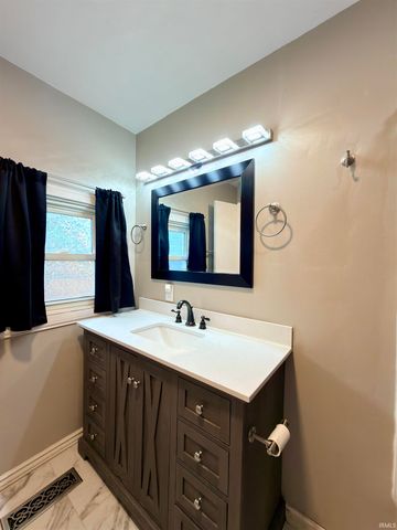 18 S 26th Street, Lafayette, IN 47905
