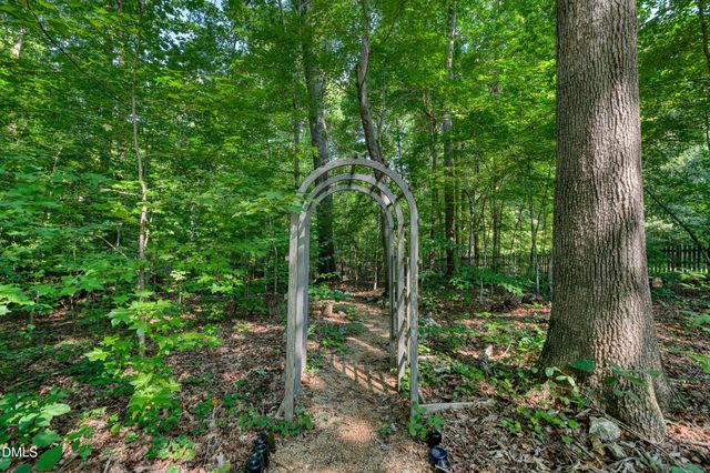 600 Edburton Court, Hillsborough, NC 27278
