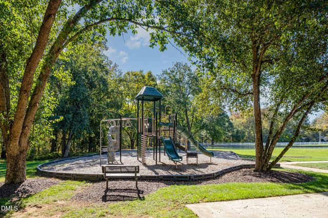 600 Edburton Court, Hillsborough, NC 27278