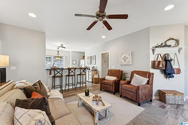 1077 FAIRBANK LANE, Chelsea, AL 35043