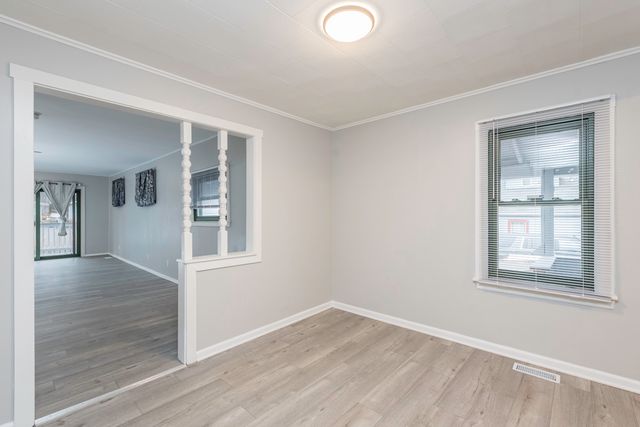 510 Forest Glen Drive, Round Lake Park, IL 60073