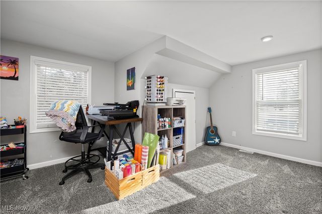 8010 Baumhart Road, Amherst, OH 44001