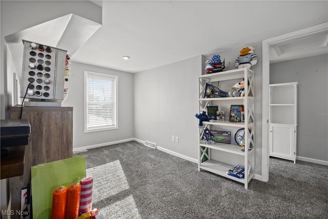 8010 Baumhart Road, Amherst, OH 44001