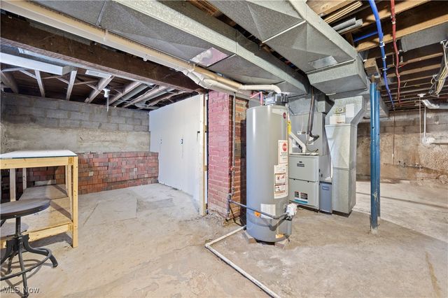 8010 Baumhart Road, Amherst, OH 44001