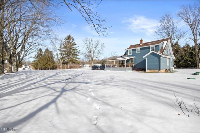 8010 Baumhart Road, Amherst, OH 44001