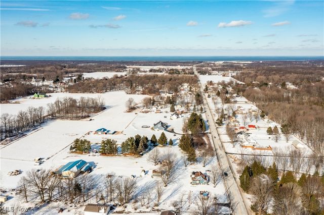 8010 Baumhart Road, Amherst, OH 44001