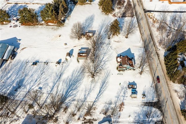 8010 Baumhart Road, Amherst, OH 44001