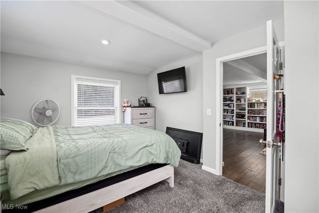 8010 Baumhart Road, Amherst, OH 44001