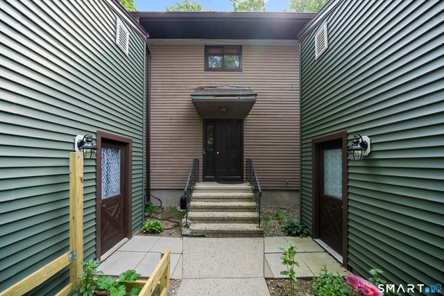 14 Wynwood Drive 14, Enfield, CT 06082