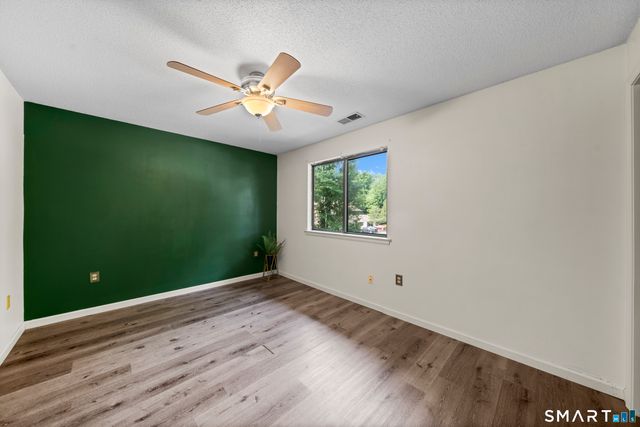 14 Wynwood Drive 14, Enfield, CT 06082