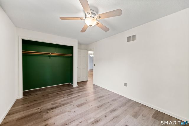 14 Wynwood Drive 14, Enfield, CT 06082