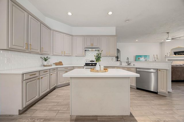 26867 Castlecliff Lane, Kingwood, TX 77339