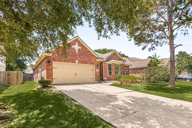 26867 Castlecliff Lane, Kingwood, TX 77339