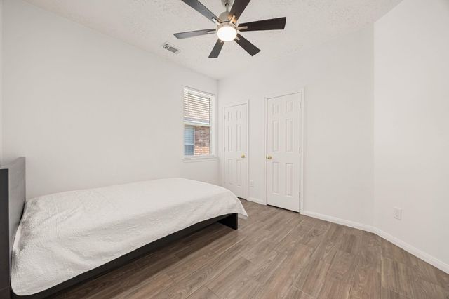 26867 Castlecliff Lane, Kingwood, TX 77339
