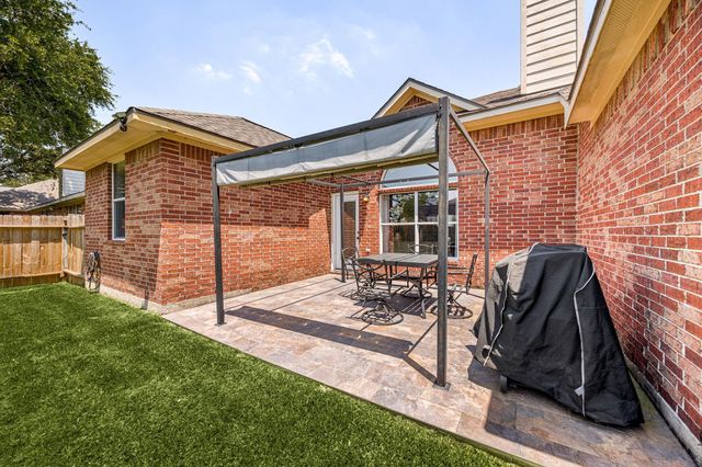 26867 Castlecliff Lane, Kingwood, TX 77339