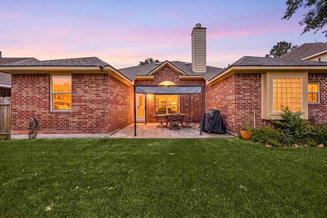 26867 Castlecliff Lane, Kingwood, TX 77339