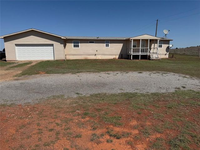 21963 Highway 73, Clinton, OK 73601