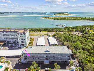 5 ISLAND PARK PLACE #305, Dunedin, FL 34698