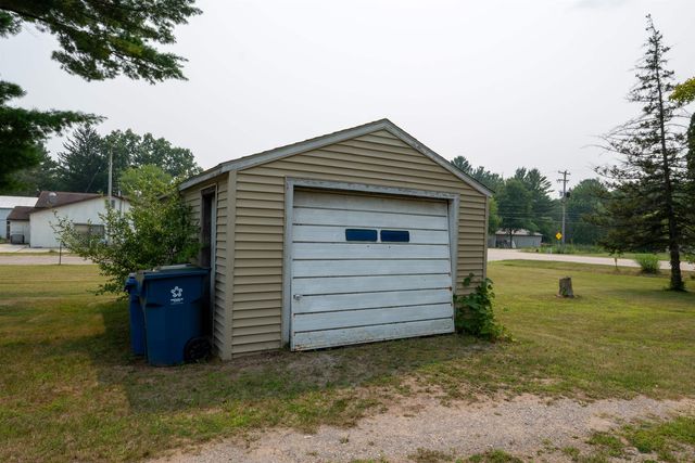 4370 N Eastman Road, Midland, MI 48642