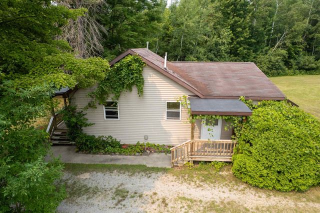 4370 N Eastman Road, Midland, MI 48642