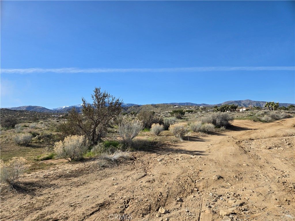Image 3 of property listing at 0 Snow Line Drive, Phelan, CA 92371