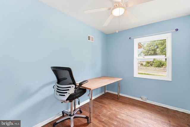 7605 FISHER DR, Falls Church, VA 22043