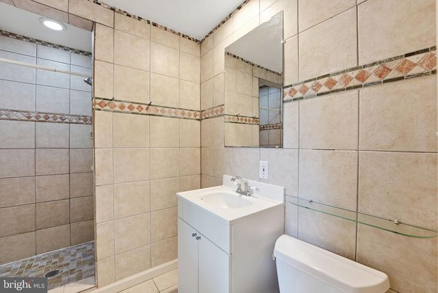 7605 FISHER DR, Falls Church, VA 22043