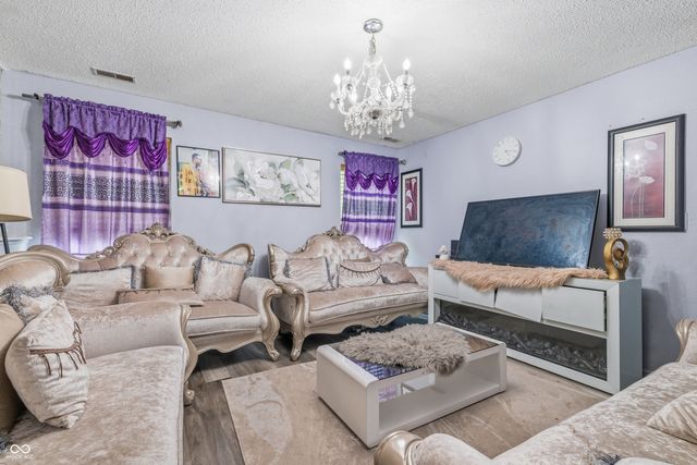6516 Hazelhatch Drive, Indianapolis, IN 46268