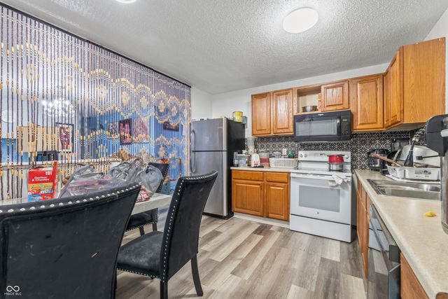 6516 Hazelhatch Drive, Indianapolis, IN 46268
