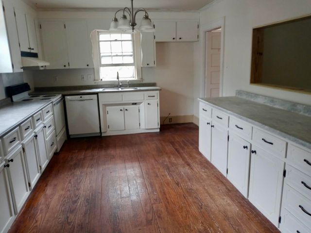 506 Roland Avenue, Johnston, SC 29832
