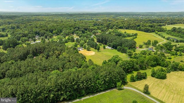 7336 COMPTON LN, Nokesville, VA 20181