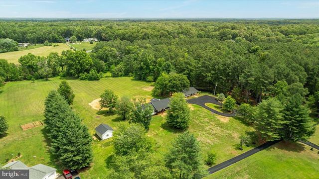 7336 COMPTON LN, Nokesville, VA 20181