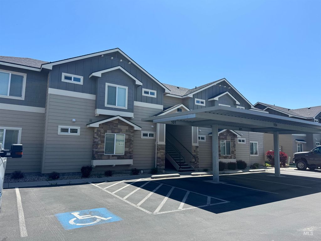 16584 N Profit Cir., Nampa, ID 83687